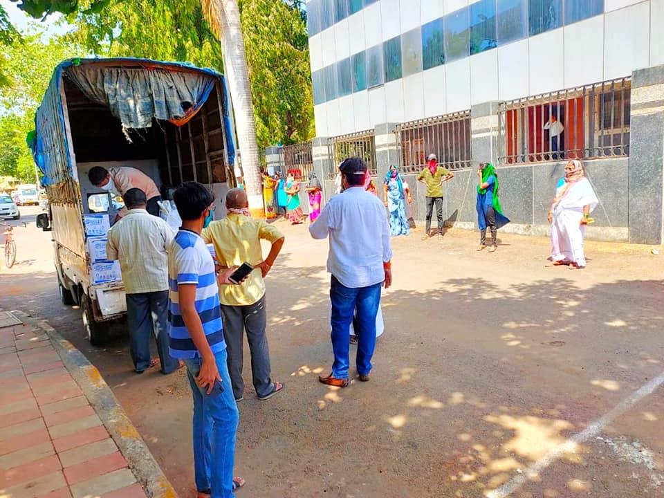 Fourth day distribution of grocery bag's at Nerul